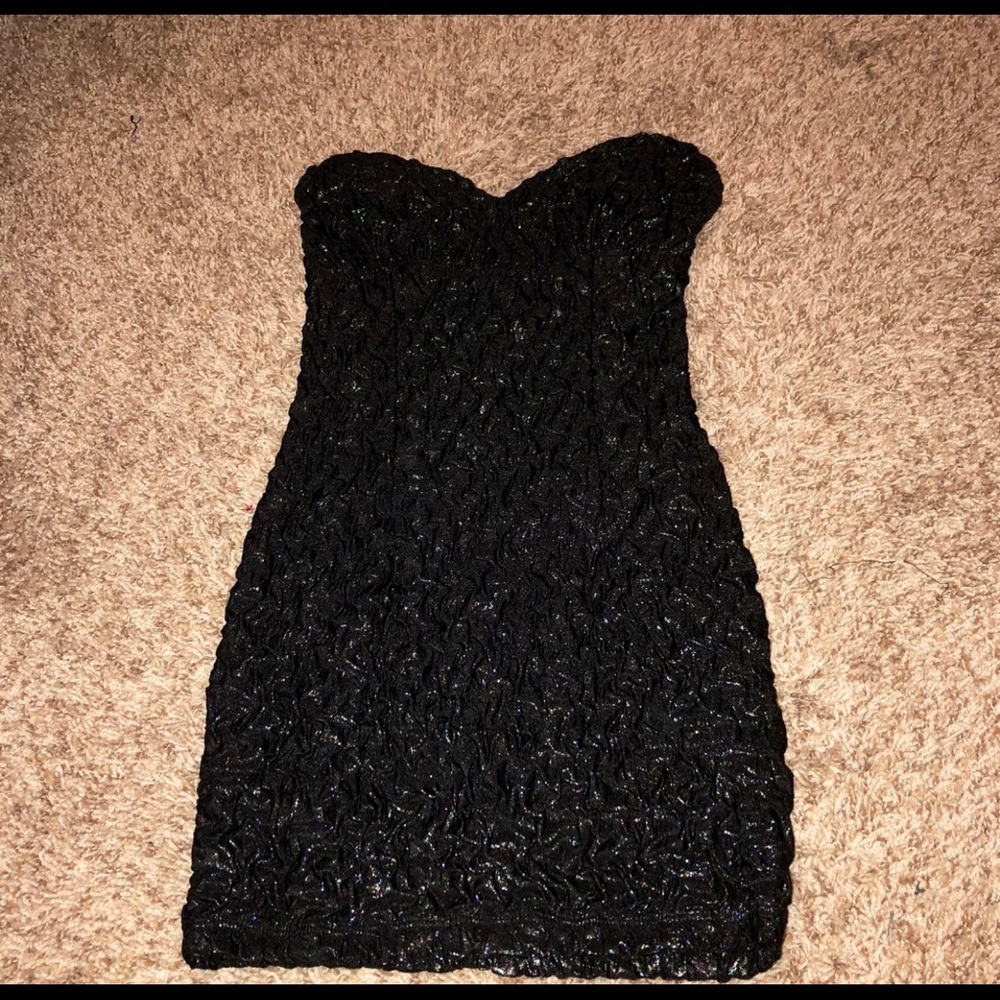 Forever 21 Black scrunched mini dress